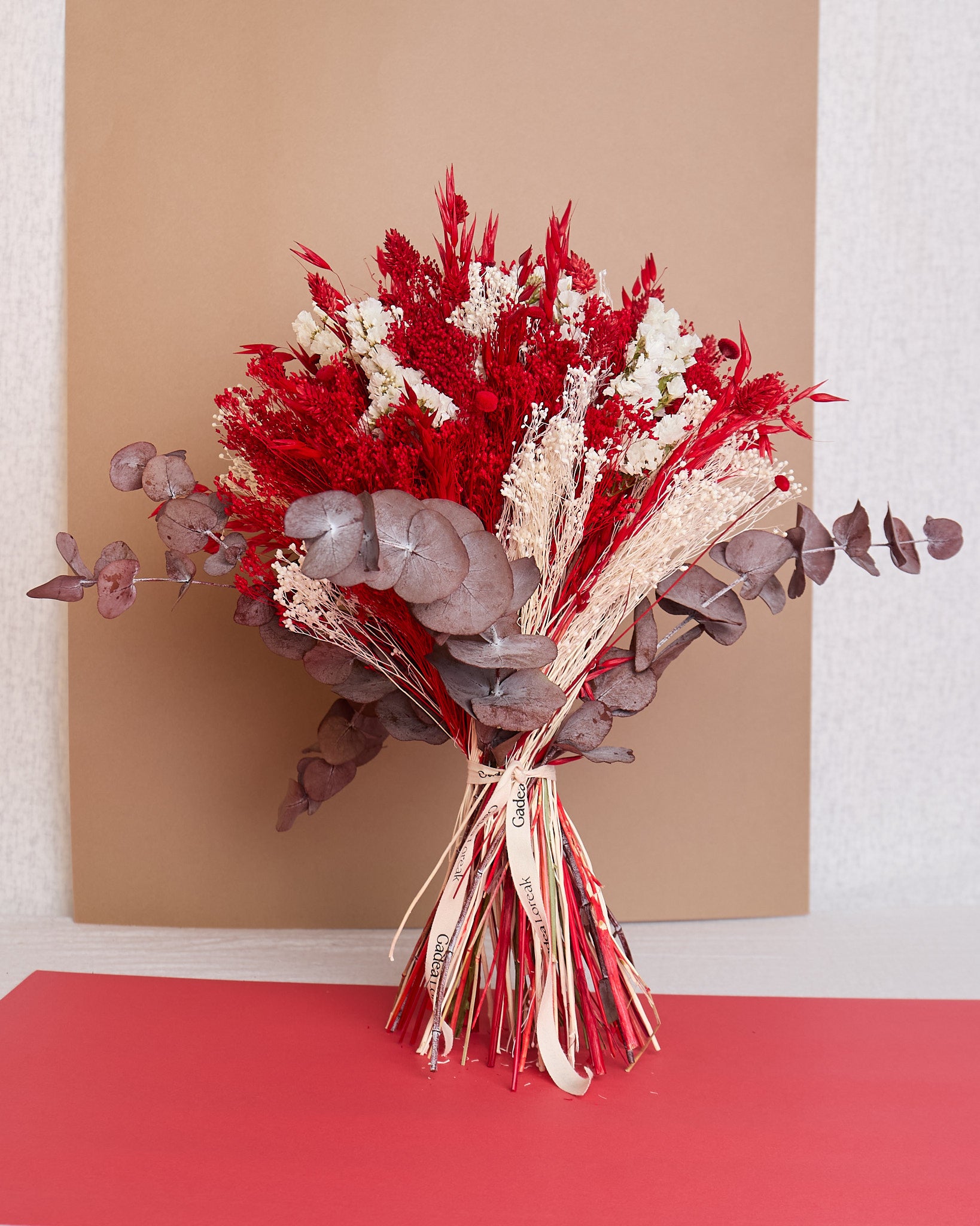 Ramos de flores secas Bilbao
Flores preservadas para bodas Bilbao