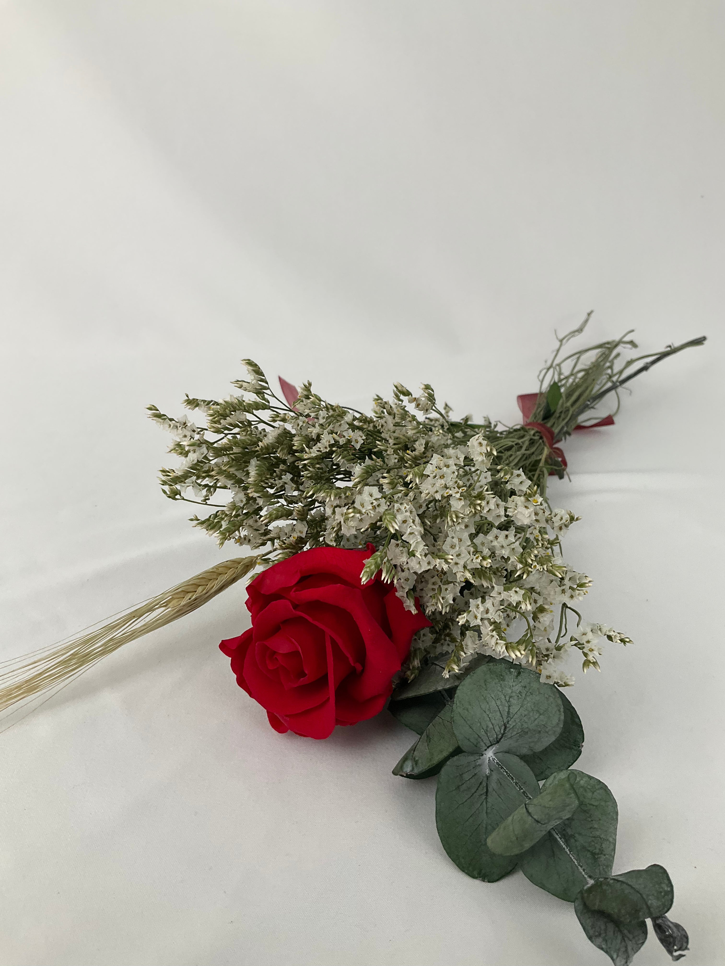 Rosa eterna roja